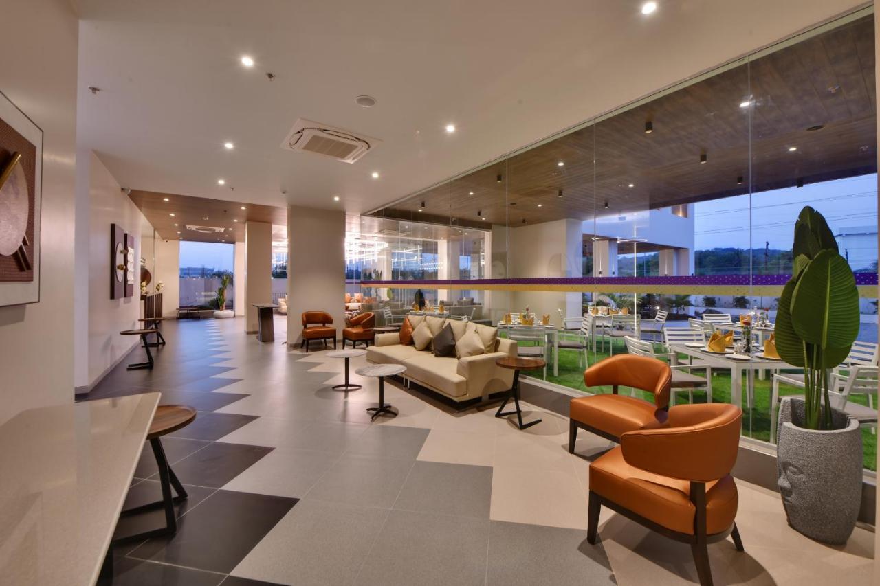 Click Hotel Pithampur Mhow Kültér fotó